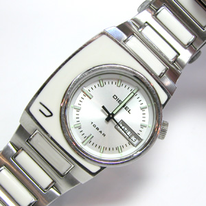 DIESEL DZ-4067 �f�B�[�[��