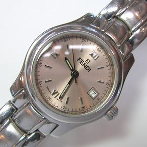 FENDI 210L �t�F���f�B