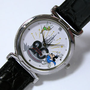 �f�B�Y�j�[20���N�E�H�b�`