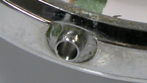 �f�B�Y�j�[20���N�E�H�b�`�����p�C�v��|�����܂��B