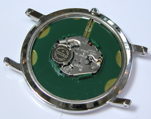 �~�b�L�[V501-0A70�A���o���[�u�����g